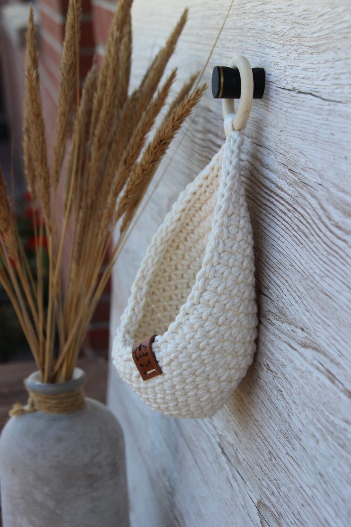 crochet hanging basket
