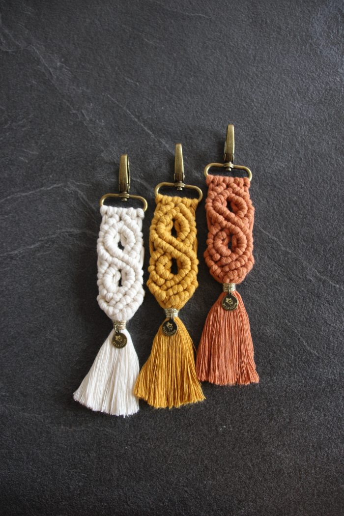 porte clés macramé mdoerne