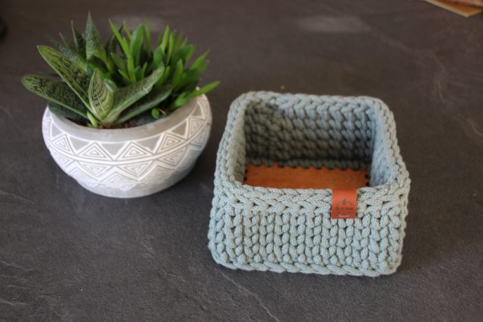 ADELIE Taille S - Petit panier carré crocheté en coton recyclé (17 cm x 17 cm), 18 coloris au choix – Image 10