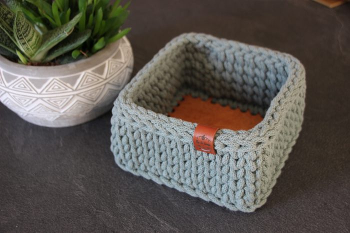 ADELIE Taille S - Petit panier carré crocheté en coton recyclé (17 cm x 17 cm), 18 coloris au choix – Image 11