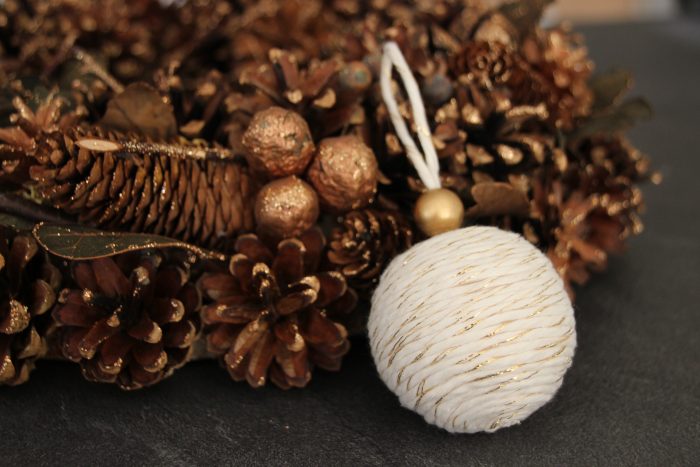 boule de noel blanc