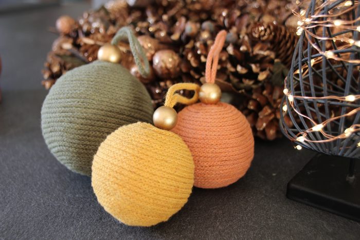 boules de noel colorées